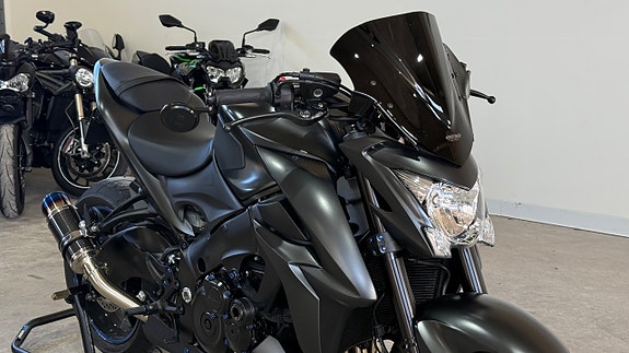 Suzuki GSX-S1000 Helsystem endast 700 mil 0kr insats 3 of 19