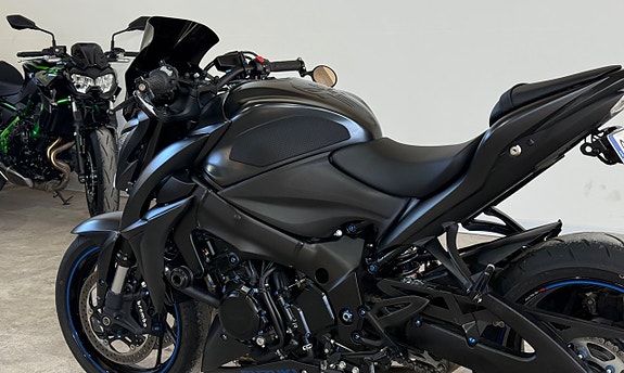 Suzuki GSX-S1000 Helsystem endast 700 mil 0kr insats 11 of 19