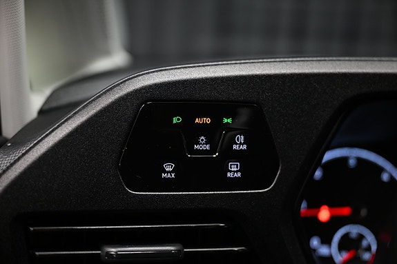 Volkswagen Caddy Maxi 27 of 30