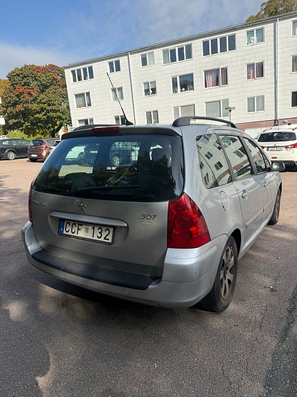 Peugeot 307 4 of 8