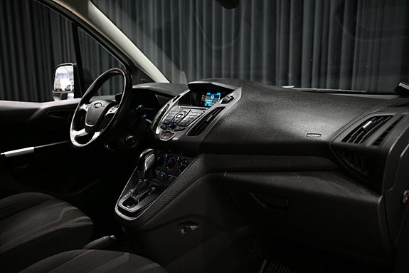 Ford Transit Connect 26 of 28