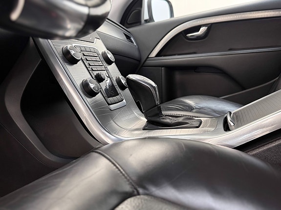 Volvo XC70 17 of 30