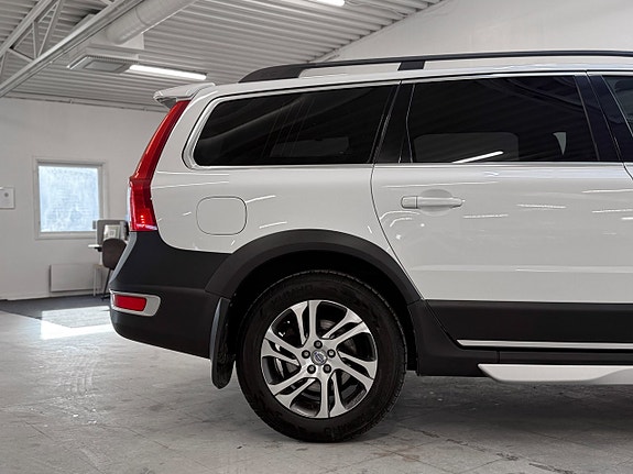 Volvo XC70 25 of 30