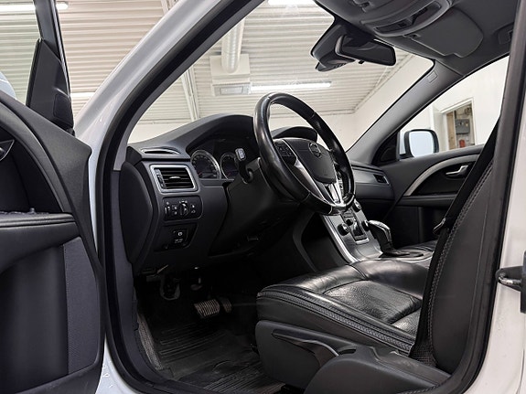 Volvo XC70 10 of 30