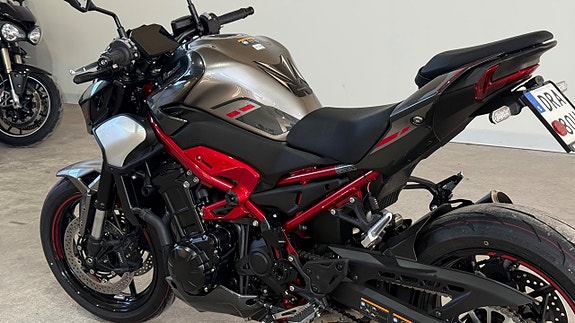 Kawasaki Z900 Endast 28 mil Leo Vince system 0kr instas 9 of 10