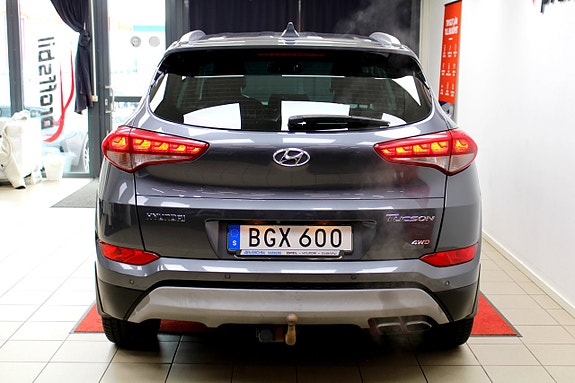 Hyundai Tucson 15 of 29