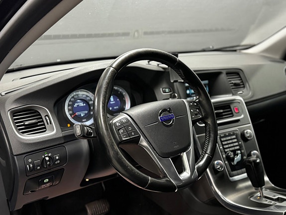 Volvo V60 12 of 22