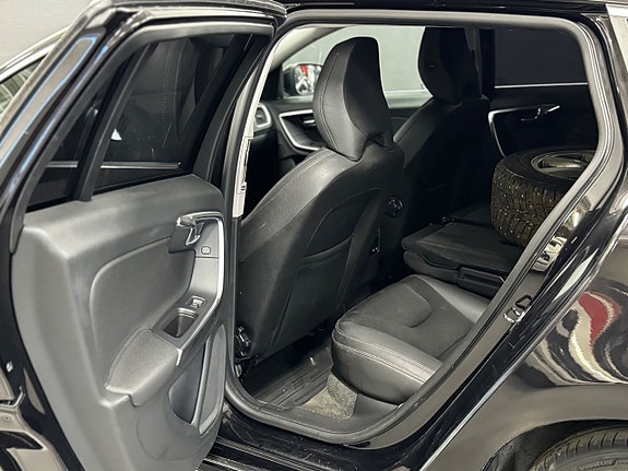 Volvo V60 15 of 22