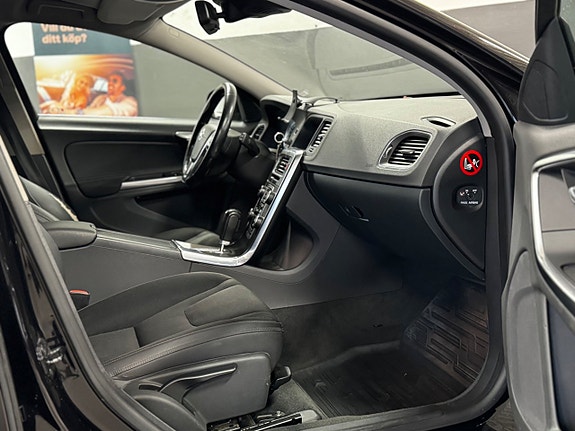 Volvo V60 17 of 22