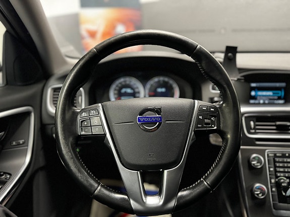 Volvo V60 18 of 22
