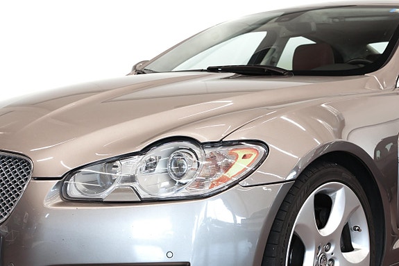 Jaguar XF 6 of 17