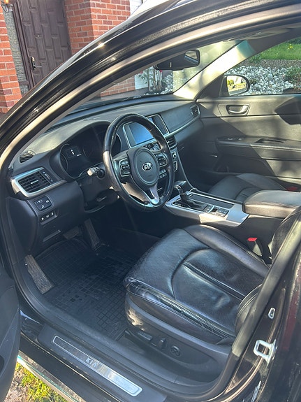 Kia Optima 8 of 11