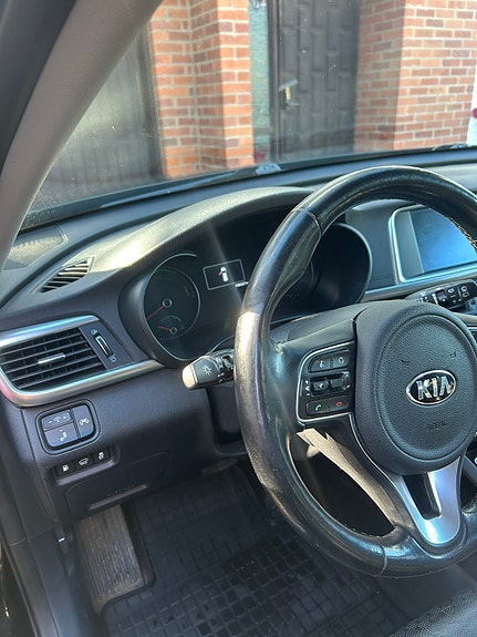 Kia Optima 9 of 11