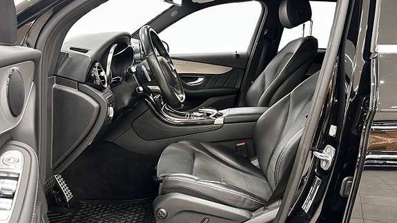 Mercedes-Benz GLC220 d 15 of 23