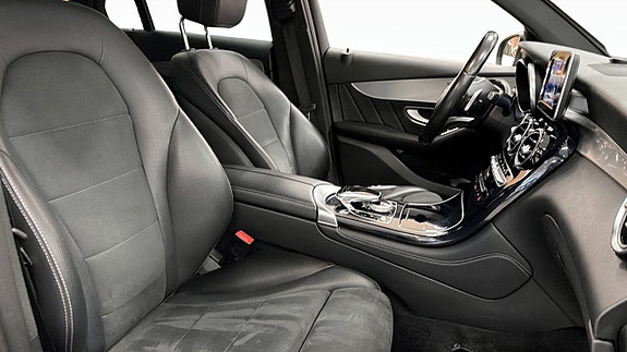 Mercedes-Benz GLC220 d 20 of 23