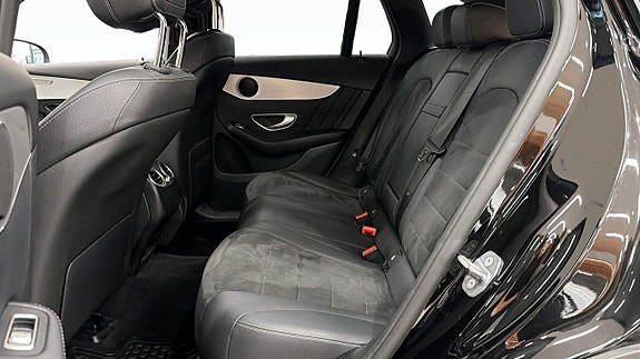 Mercedes-Benz GLC220 d 13 of 23