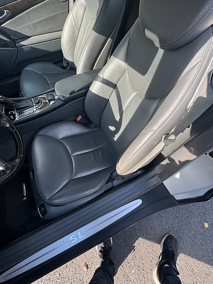 Mercedes-Benz SL500 4 of 4