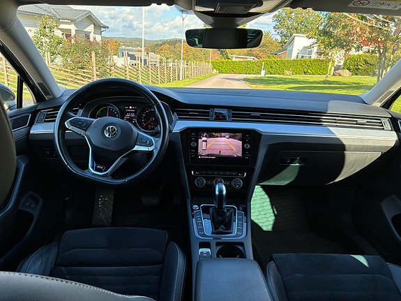 Volkswagen Passat 7 of 10
