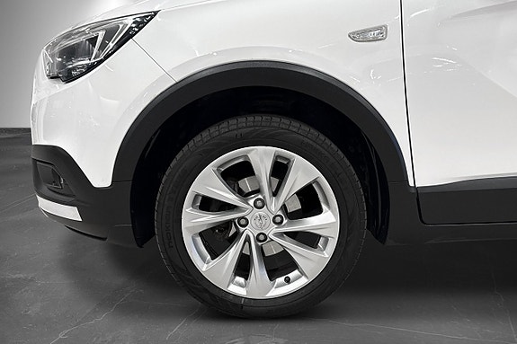 Opel Crossland X 2 of 23