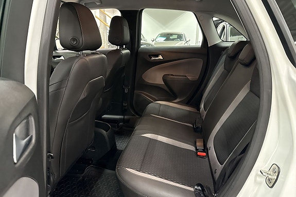 Opel Crossland X 21 of 23