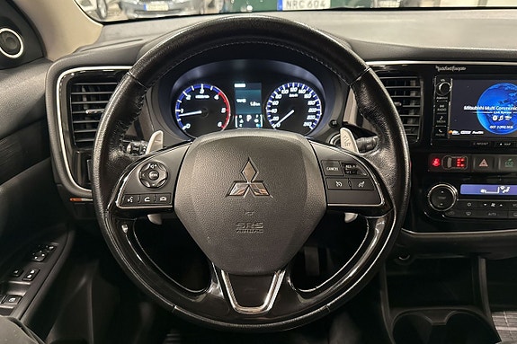 Mitsubishi Outlander 10 of 26