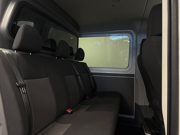 Volkswagen Crafter 35 14 of 22