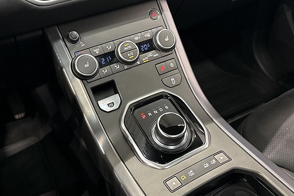 Land Rover Range Rover Evoque 21 of 24