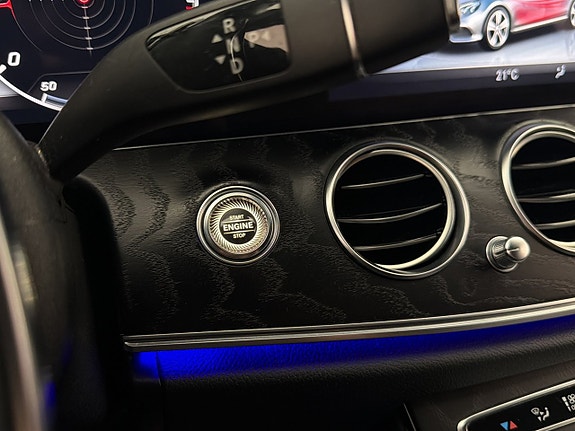Mercedes-Benz E220 28 of 30
