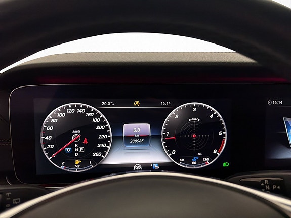 Mercedes-Benz E220 18 of 30