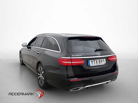 Mercedes-Benz E220 5 of 30