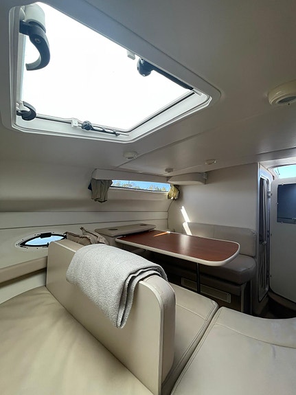 Bayliner Daycruiser 2004 fin familjebåt 2 of 13
