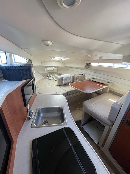 Bayliner Daycruiser 2004 fin familjebåt 6 of 13