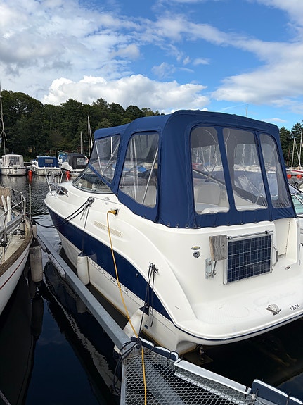 Bayliner Daycruiser 2004 fin familjebåt 13 of 13