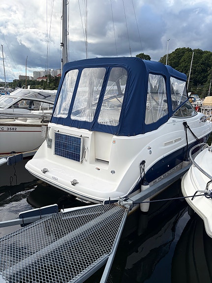 Bayliner Daycruiser 2004 fin familjebåt 12 of 13