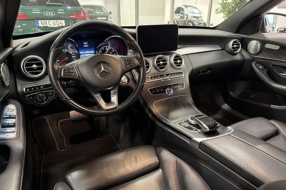 Mercedes-Benz C350 9 of 24