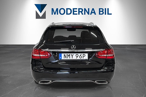 Mercedes-Benz C350 5 of 24