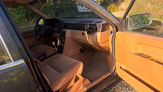 Volvo 740 11 of 13