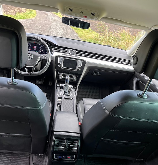 Volkswagen Passat 5 of 11