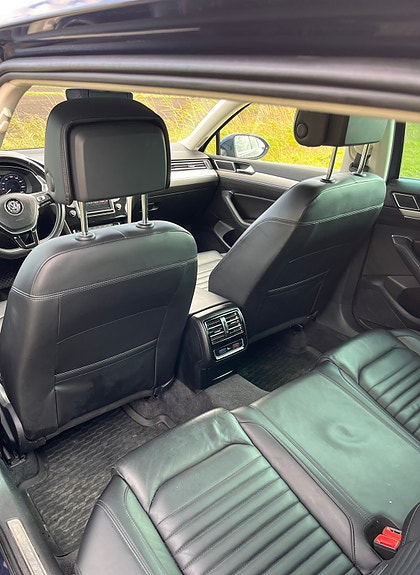 Volkswagen Passat 6 of 11