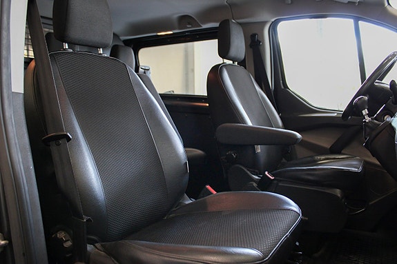 Ford Transit Custom 10 of 16