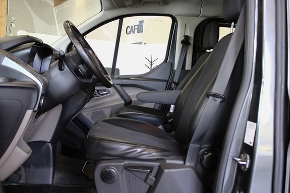 Ford Transit Custom 9 of 16