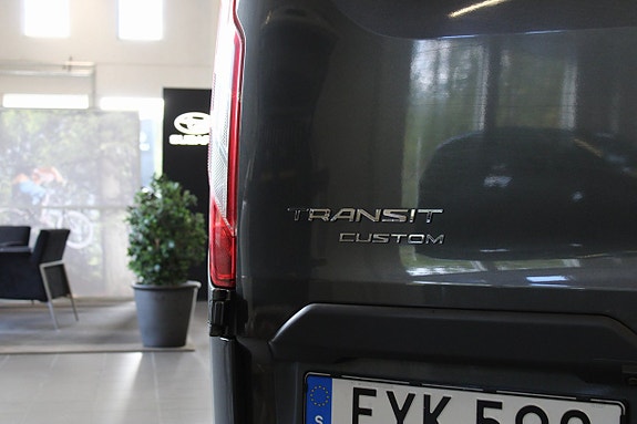 Ford Transit Custom 7 of 16