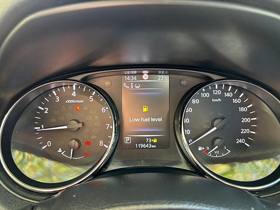 Nissan Qashqai 8 of 17