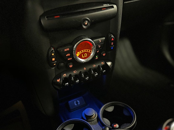 MINI Clubman One 25 of 29