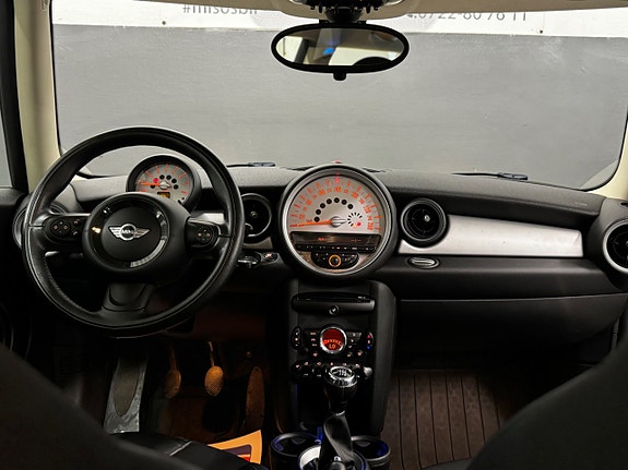 MINI Clubman One 23 of 29