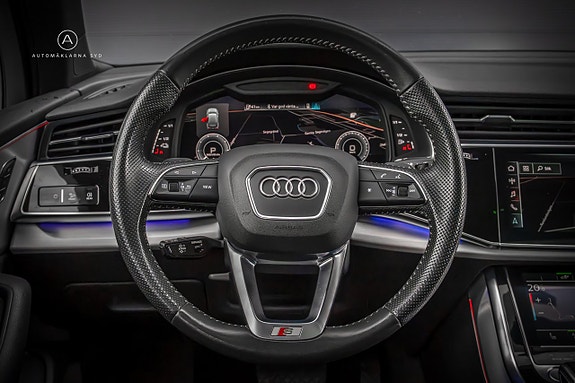 Audi Q7 8 of 28