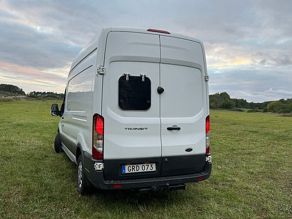 Ford Transit 350 4 of 15