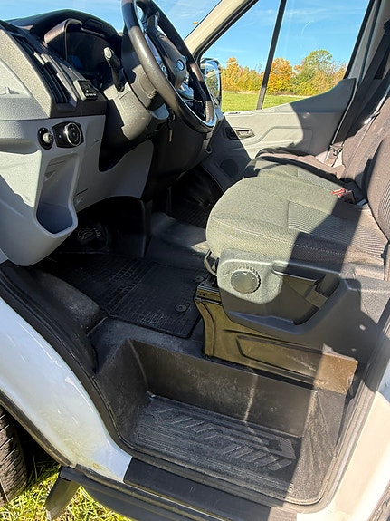 Ford Transit 350 6 of 15