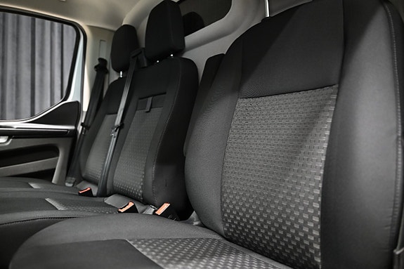 Ford Transit Custom 23 of 30