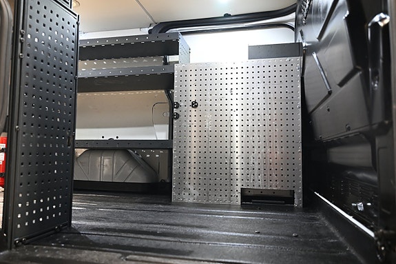 Ford Transit Custom 15 of 30
